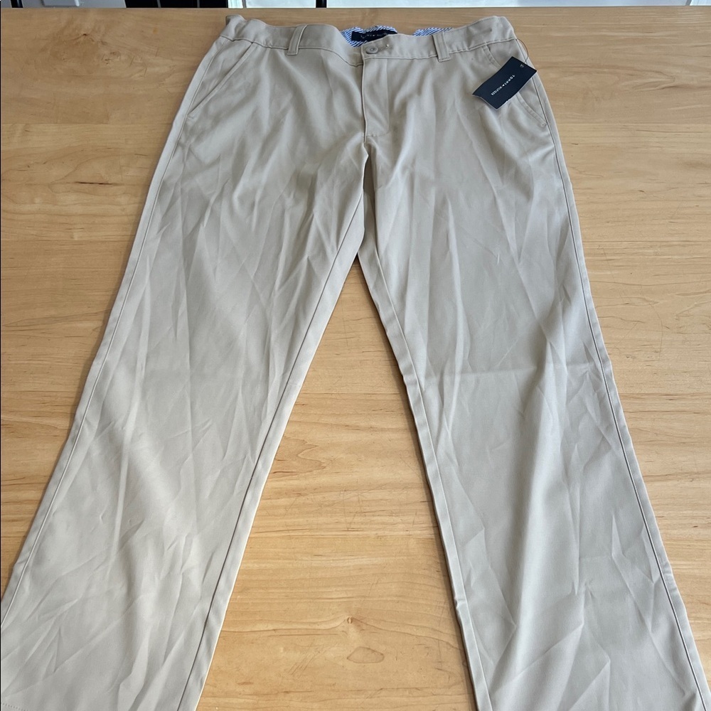 NWT Tommy Hilfiger Boys Khaki Chinos